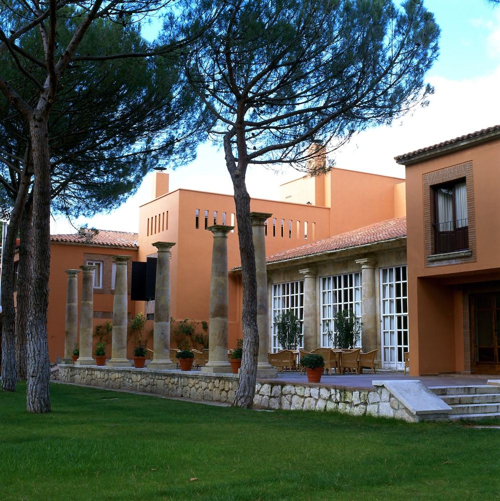 Parador De Tordesillas Exterior photo