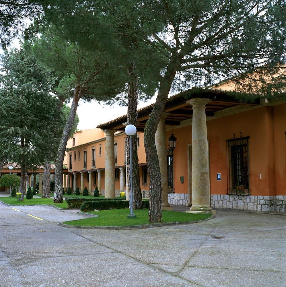 Parador De Tordesillas Exterior photo